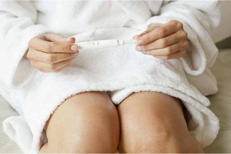 排卵試紙的正確用法，教女生判斷排卵期的準確方法
