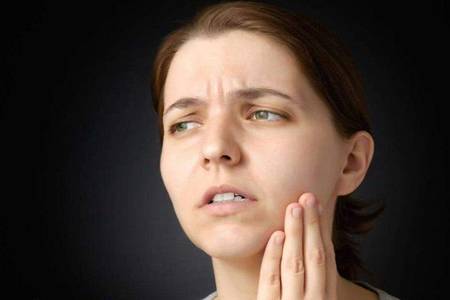 口腔潰瘍反複發病原因是什麼？找準病因才能有效治療
