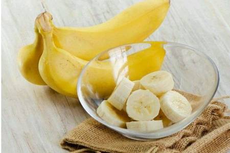 香蕉不能和什麼一起吃，六種香蕉相克食物要記熟