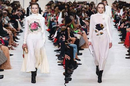 2020夏季女装流行颜色趋势，这五种显白颜色最受欢迎
