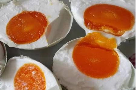 鹹鴨蛋的醃製方法，家庭自製鴨蛋的簡單做法