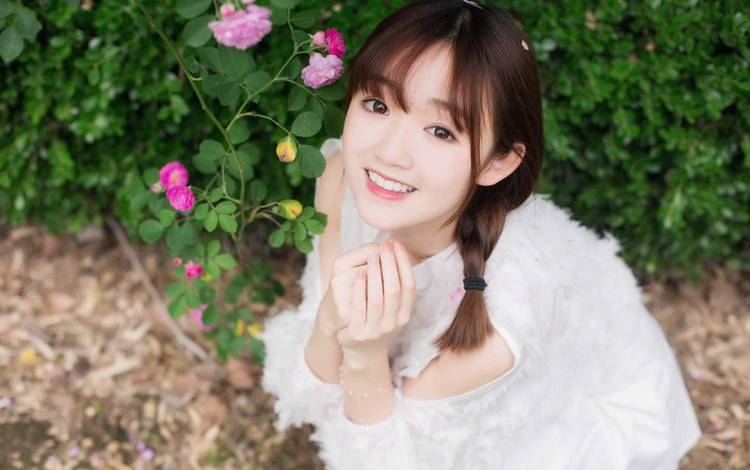 合租屋偷窥女同事