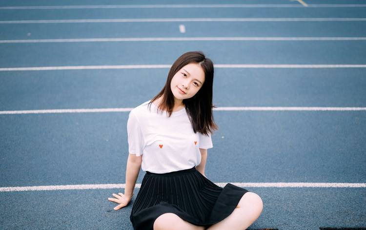 强奸未遂拍女子裸照