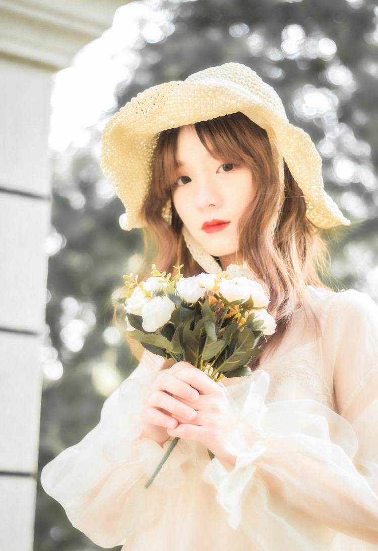 诱百名少女拍不雅照 男子贩卖牟利被抓