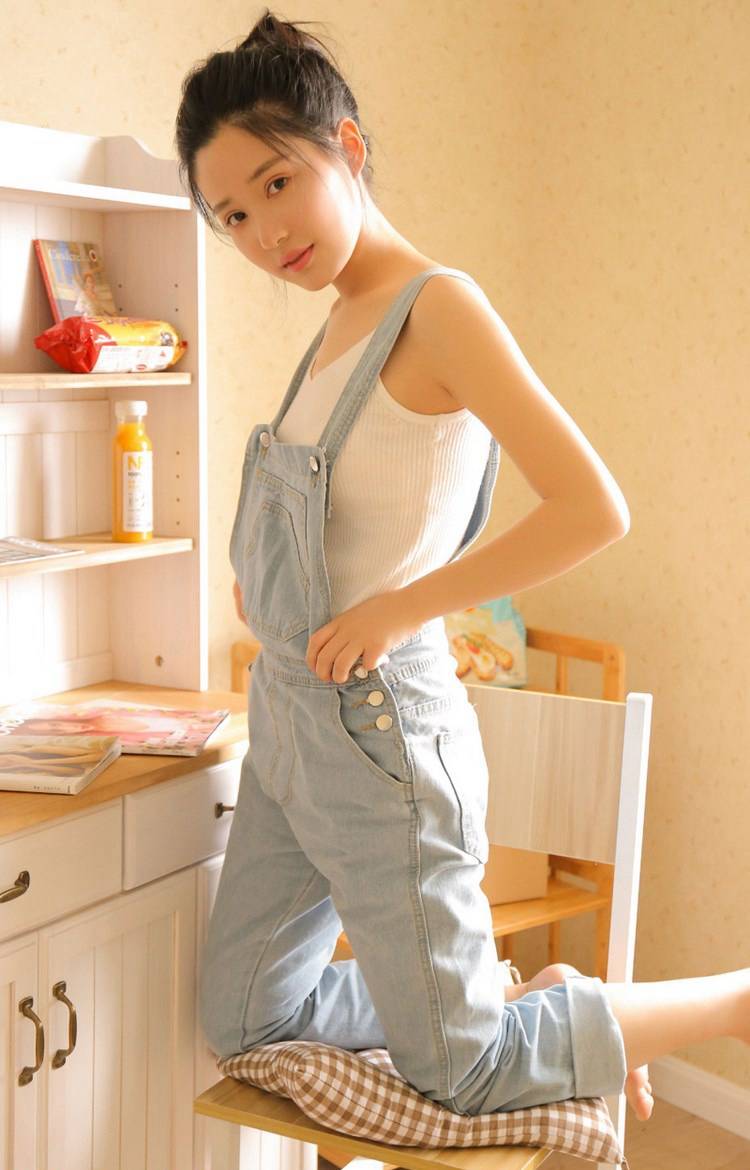 丈夫让妻子借精生子