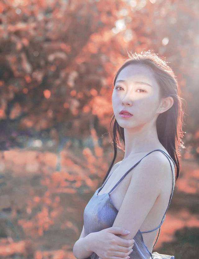 被扒光绑树上喂蚊子 竟是成为担保人惹的祸