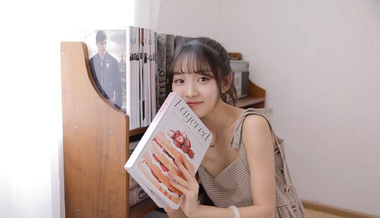 色和尚给美女开光
