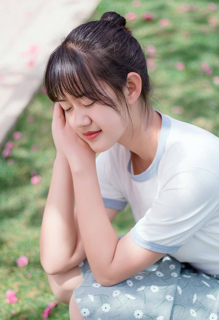 少妇与男子互发不雅照片 微信聊天内容极为暧昧