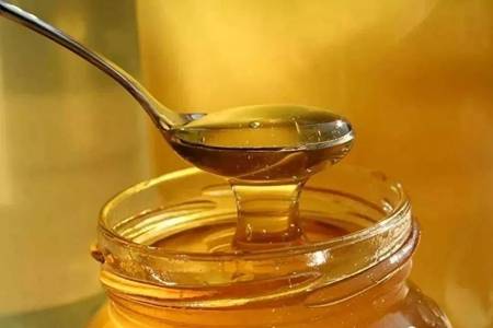 蜂蜜的功效和作用有哪些？多喝蜂蜜水的好處