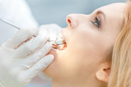 口腔癌早期有什么征兆？（这五个症状要留心预警）