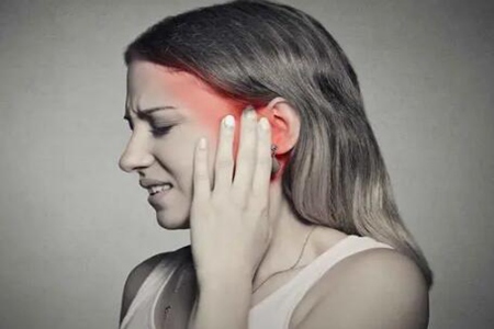 耳鸣怎么治最好最快的方法？（这4个缓解方法不再嗡嗡响）