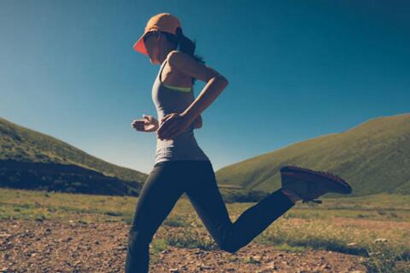 跑步多久才能起到減肥的作用？（跑步什么時候跑減肥效果好）