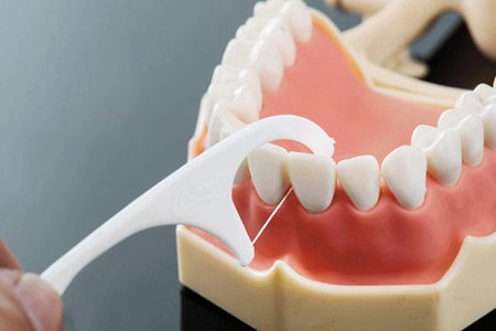 牙齿松动怎么治疗 这3招简单又有效果