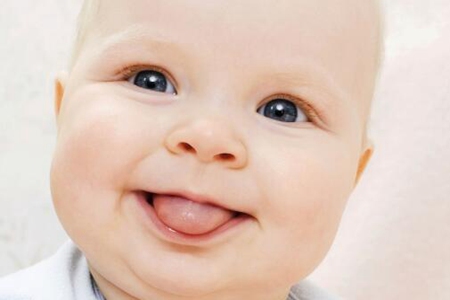 寶寶舌苔厚白是怎么回事？這五個原因家長要注意改善
