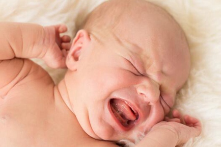 寶寶舌苔厚白是怎么回事？這五個原因家長要注意改善