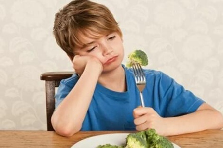 小孩不愛吃飯怎么辦？這四個方法飯渣也能變飯霸
