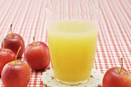  苹果汁功能 与作用有哪些？这五个功能 弥补 维生素C健康养生 