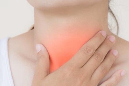 喉癌的早期癥狀和前兆,這五個癥狀需重視起來還有救