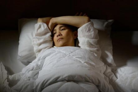 更年期失眠怎么办？这五个方法早学会能睡个好觉
