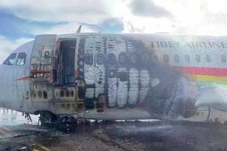 失火航班乘客逃生瞬間:有人跳機 慶幸乘客機組人員都安全