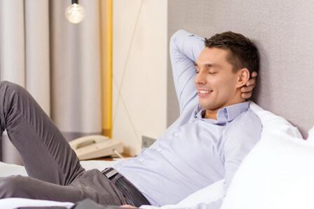 睡覺出汗怎么回事男性？這五個原因造成及時改善治療