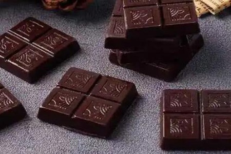  黑巧克力的作用和功能 ，这五个功能 抗衰老改良 大脑 